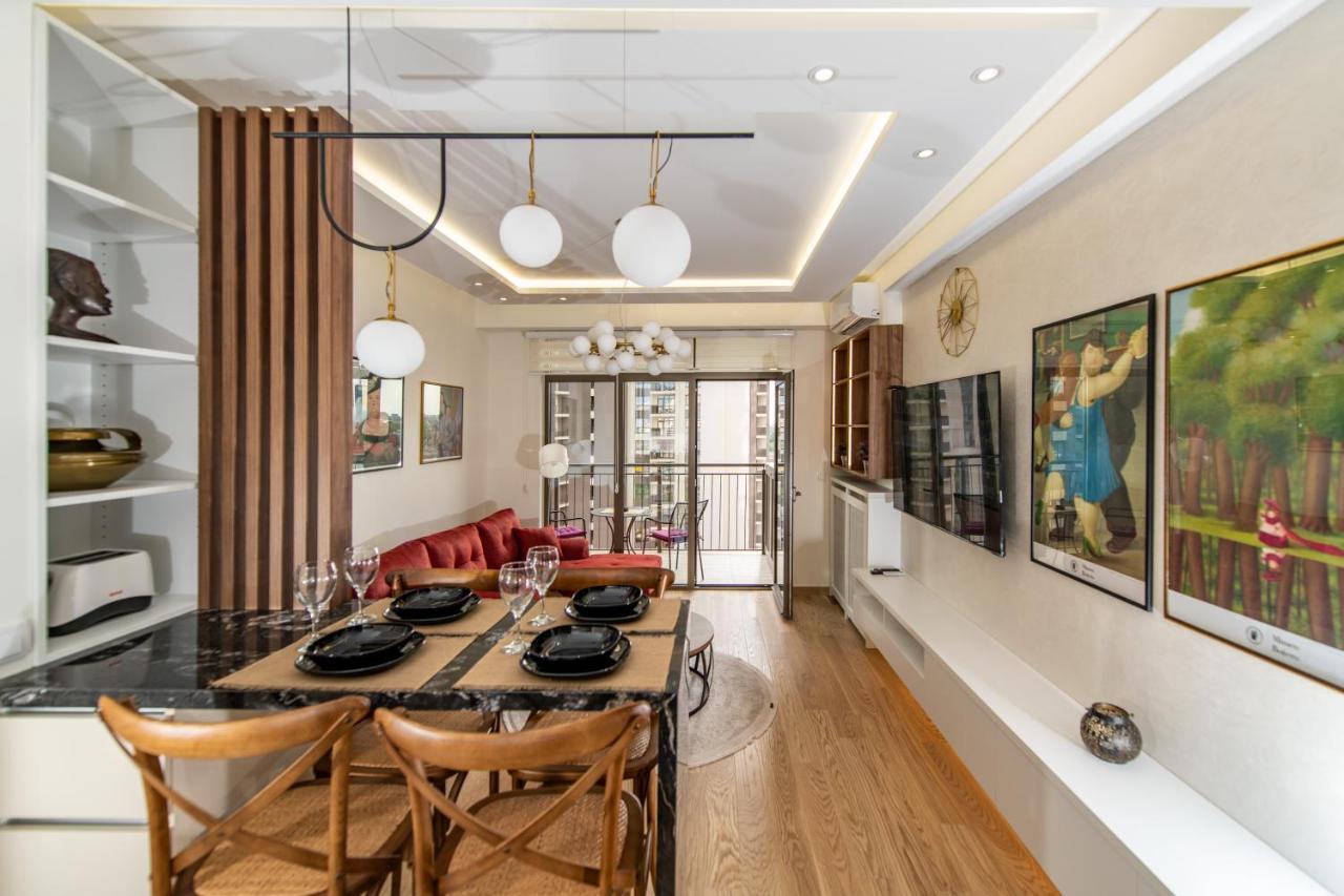 Waterfront Bramar Apartment